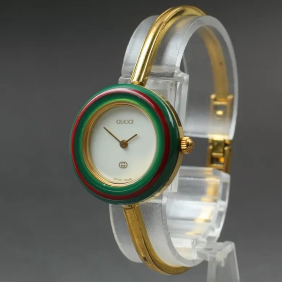 GUCCI LUXURY Bracelet Watch - Picture 3 of 9